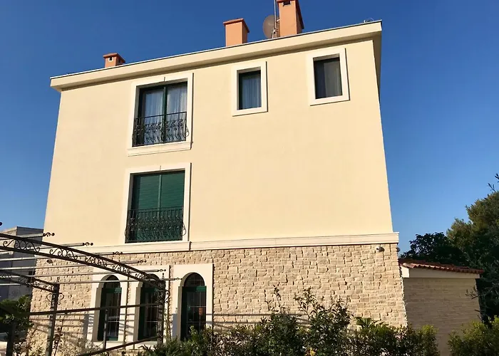 Veronika * Rogoznica (Sibenik-Knin)